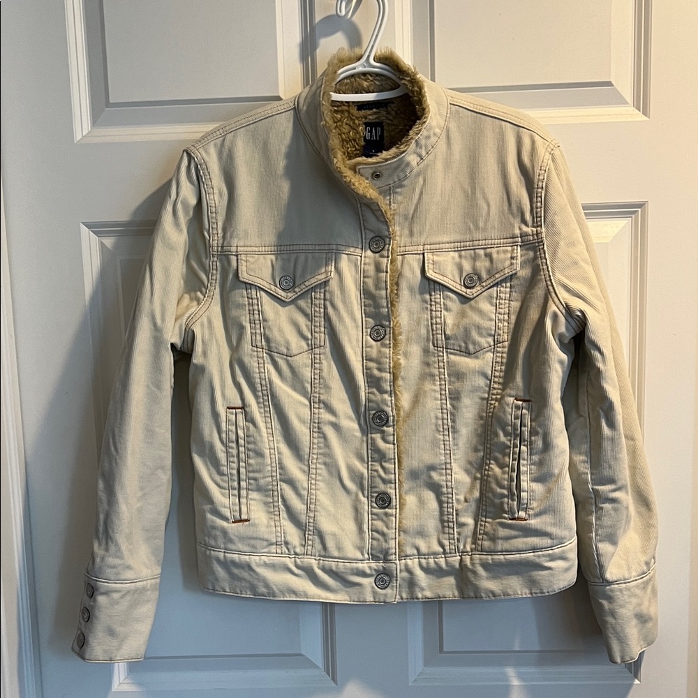 GAP Women’s Corduroy Sherpa Jacket, Large, Excellent Condition.